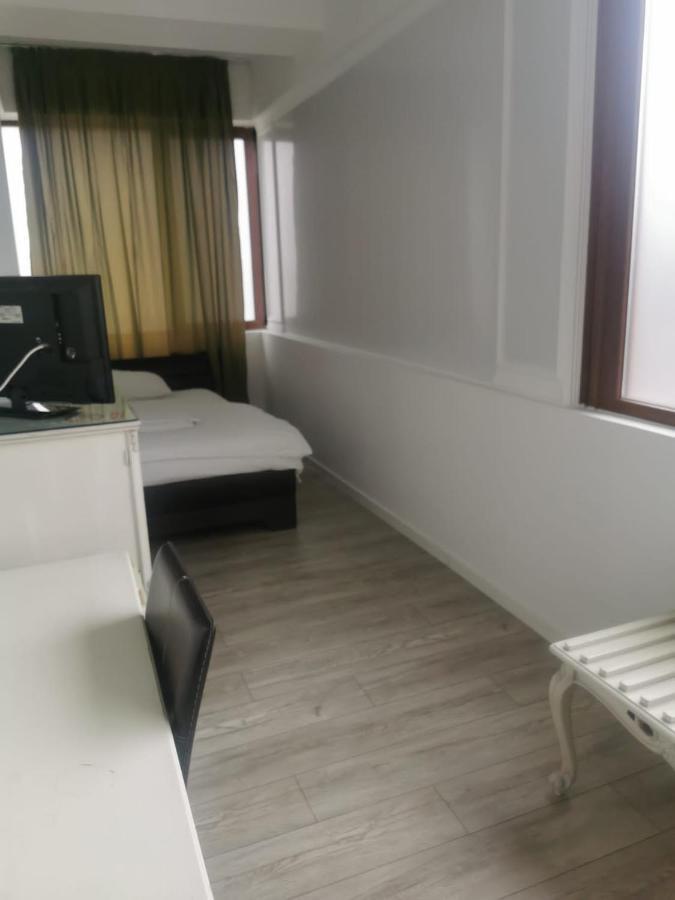 Nevis Fundeni Bucareste Exterior foto